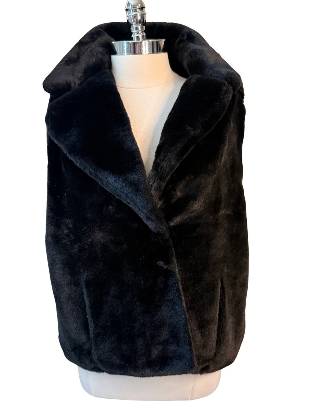 SEBBY COLLECTION Black Faux Fur Vest Size XL Plush Shawl Collar